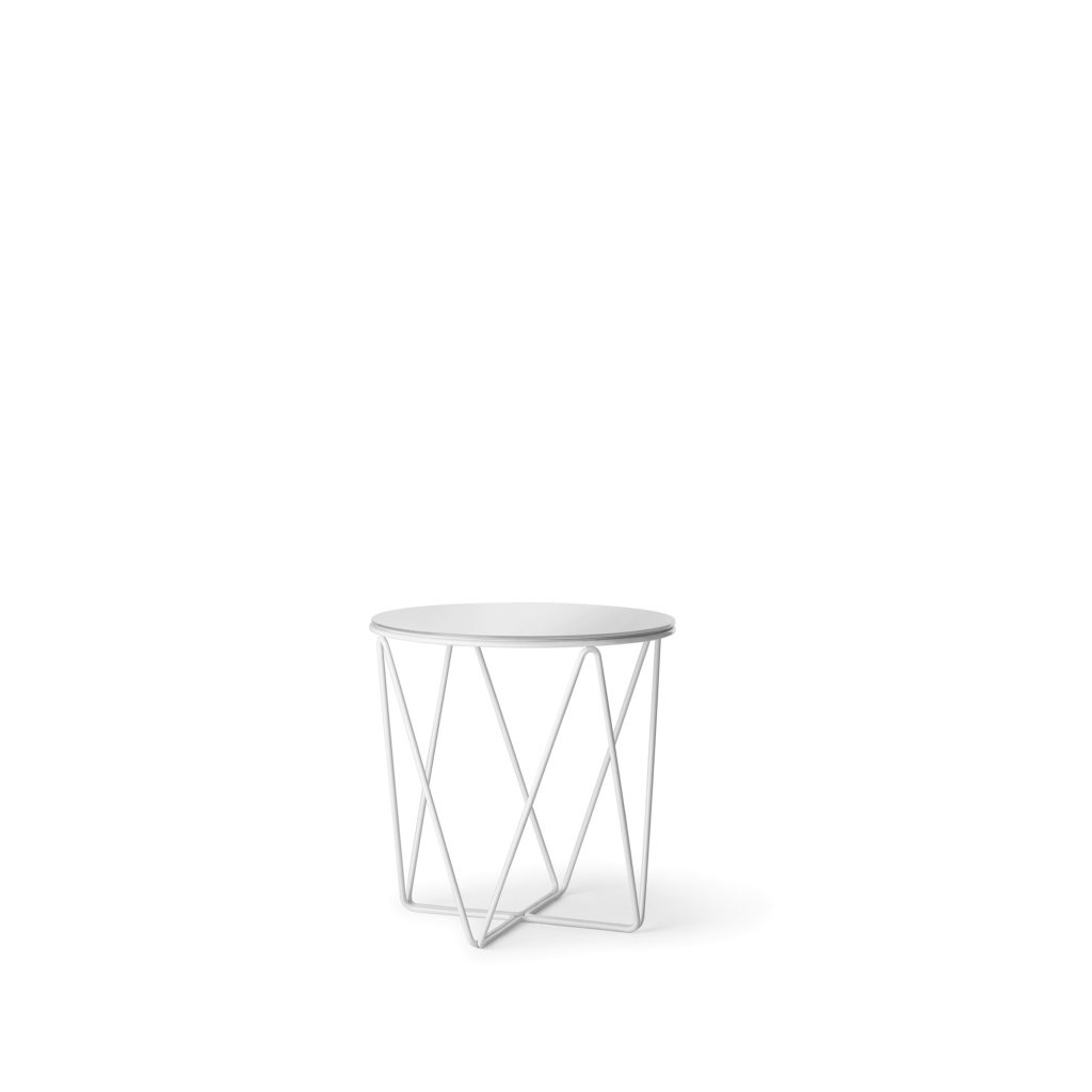 Betwixt 21-Inch Table
