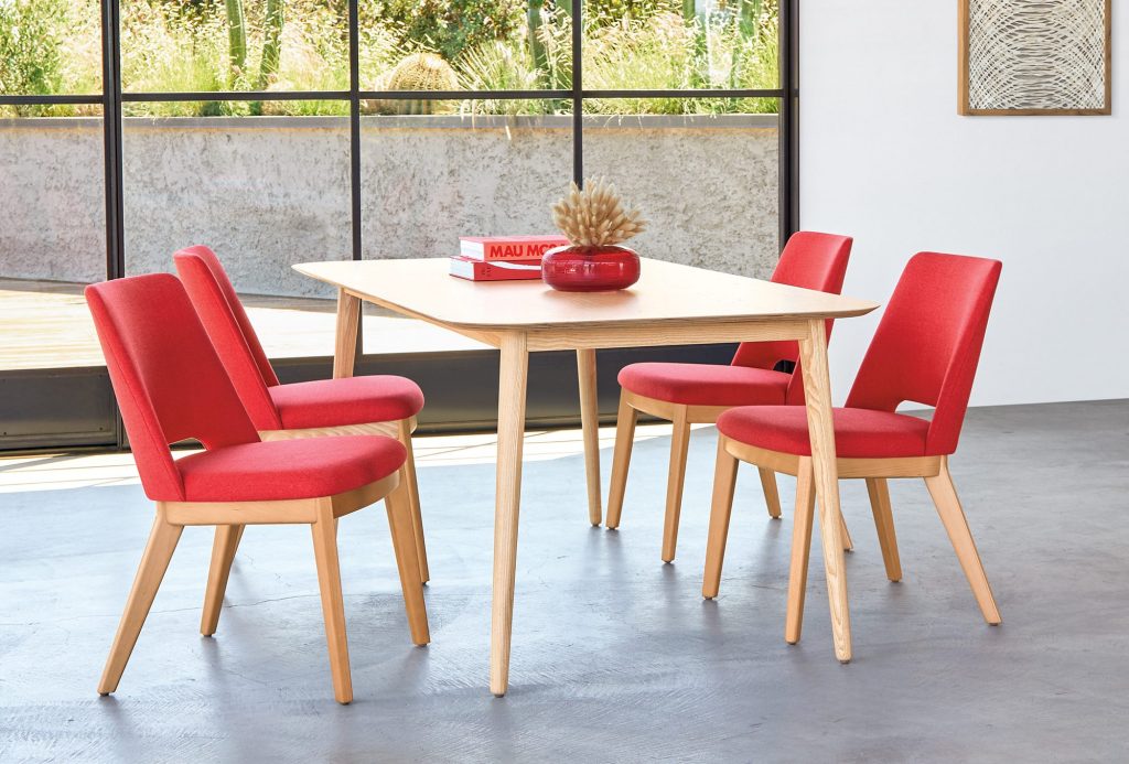Theme Guest Chairs with Hado Meeting Table
