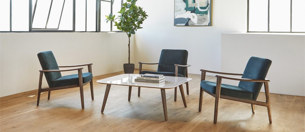 Laris Lounge with Hado Table